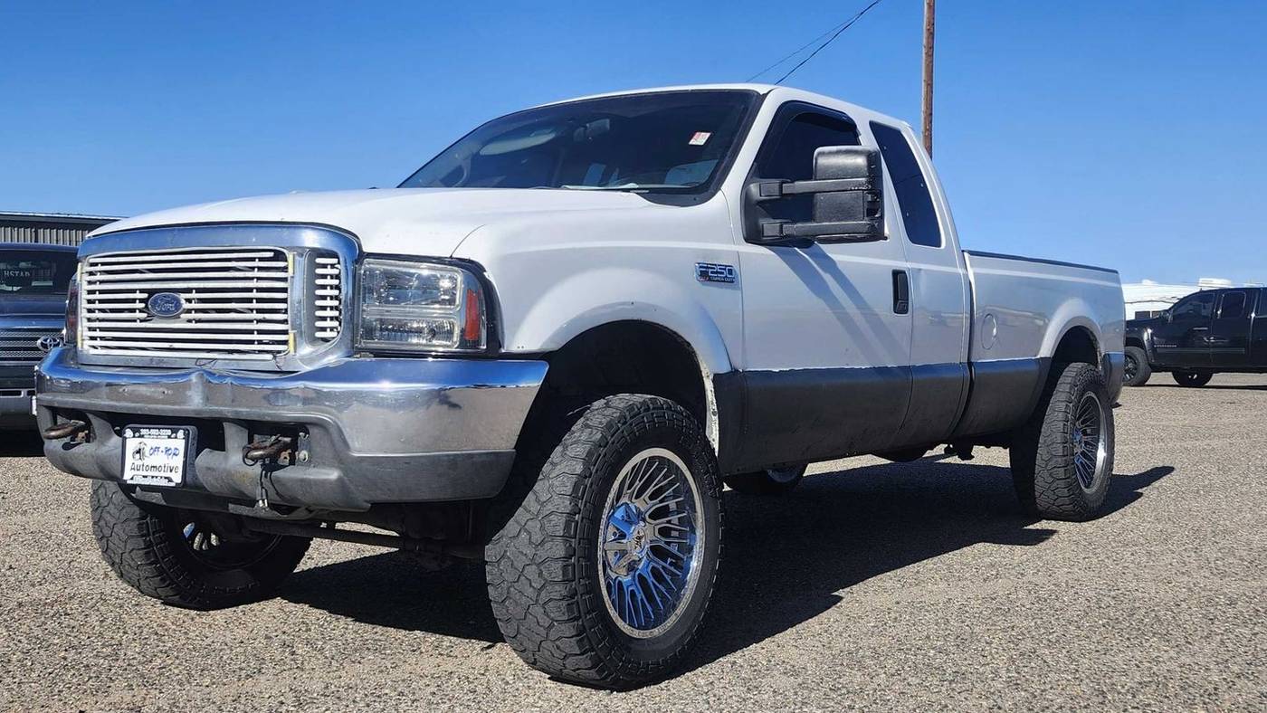 2000 Ford Super Duty F-250 XL — Pickup Truck — 313,897 mi — Fort Lupton, CO