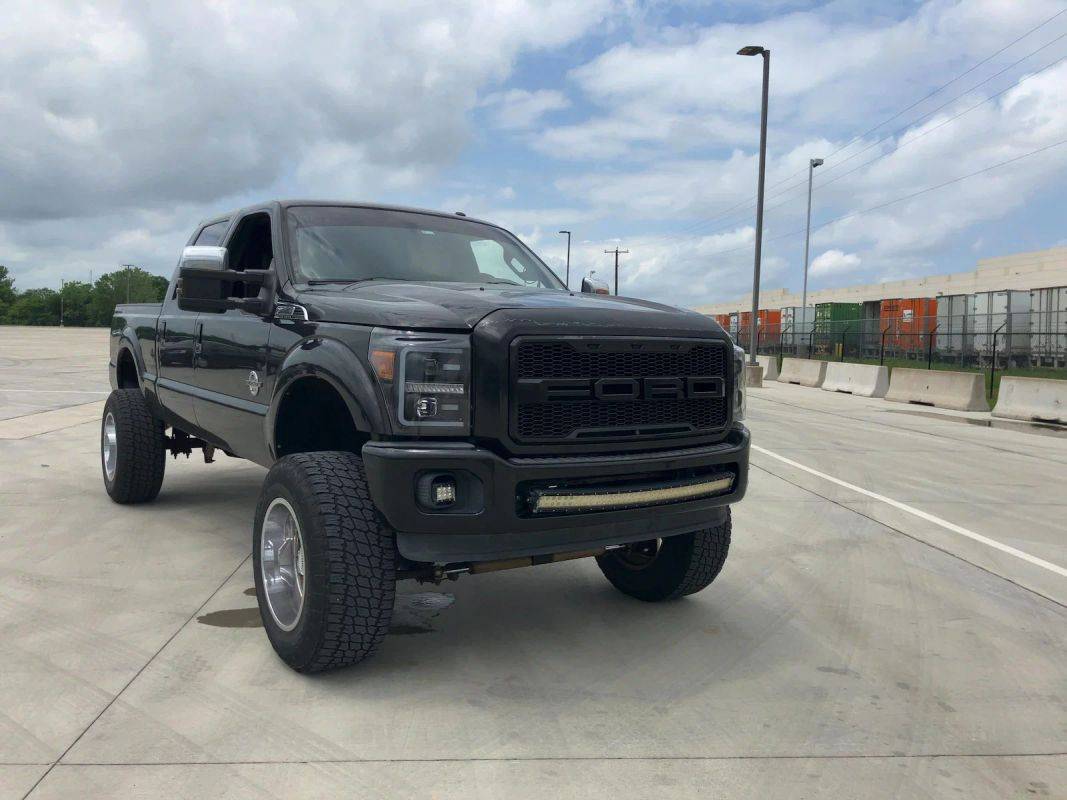 2012 Ford Super Duty F-250 Lariat — Pickup Truck — 179,850 mi — Fort Lupton, CO