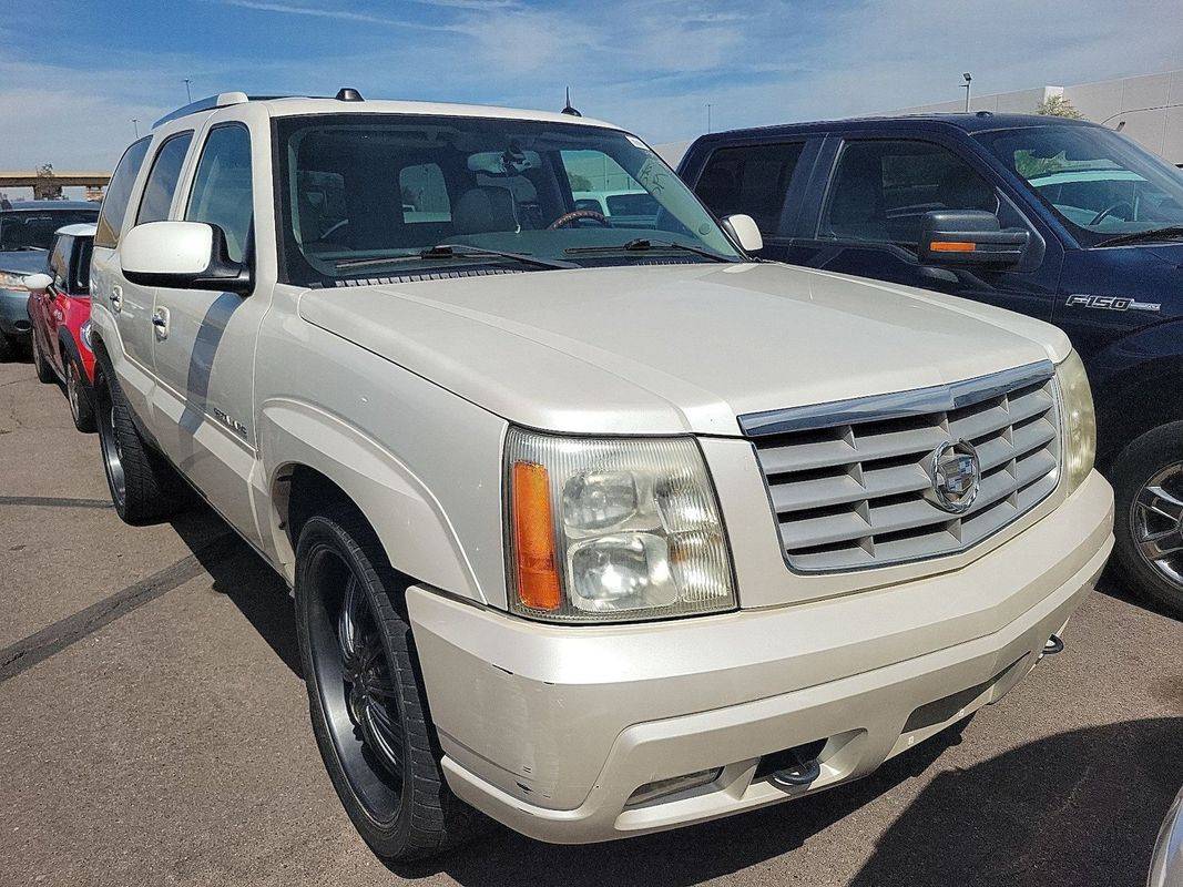 2005 Cadillac Escalade Standard — SUV — 93,740 mi — Fort Lupton, CO