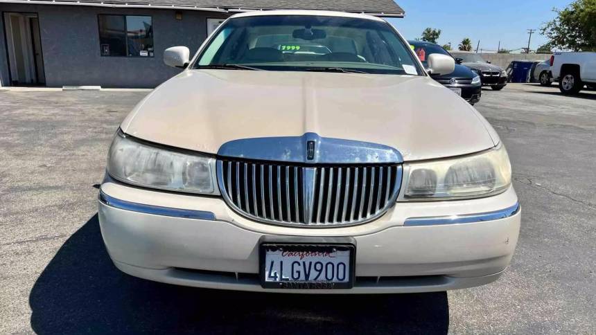 2000 Lincoln Town Car Cartier For Sale in Fresno CA