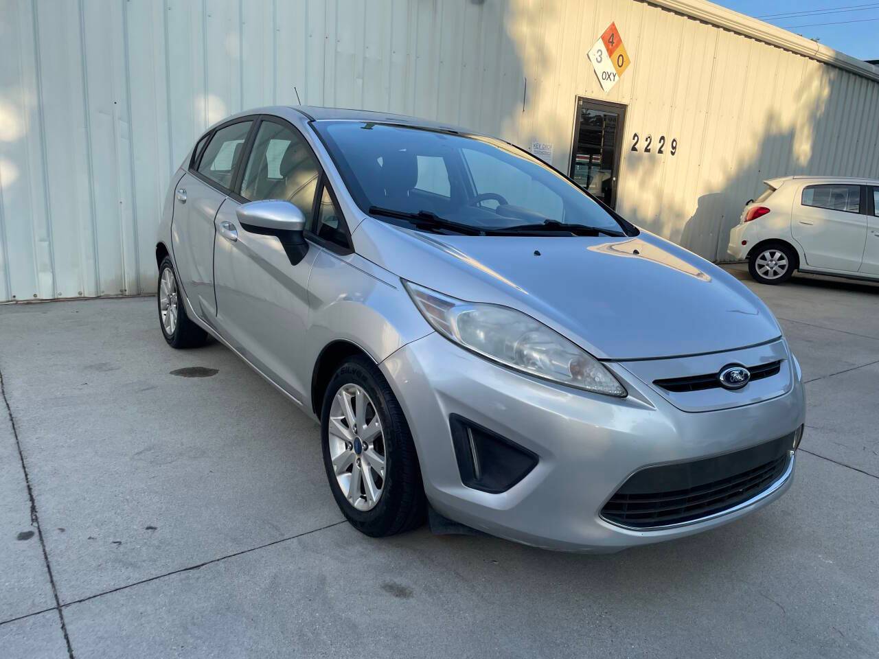 2011 Ford Fiesta SE — Sedan — 49,825 mi — Burlington, NC
