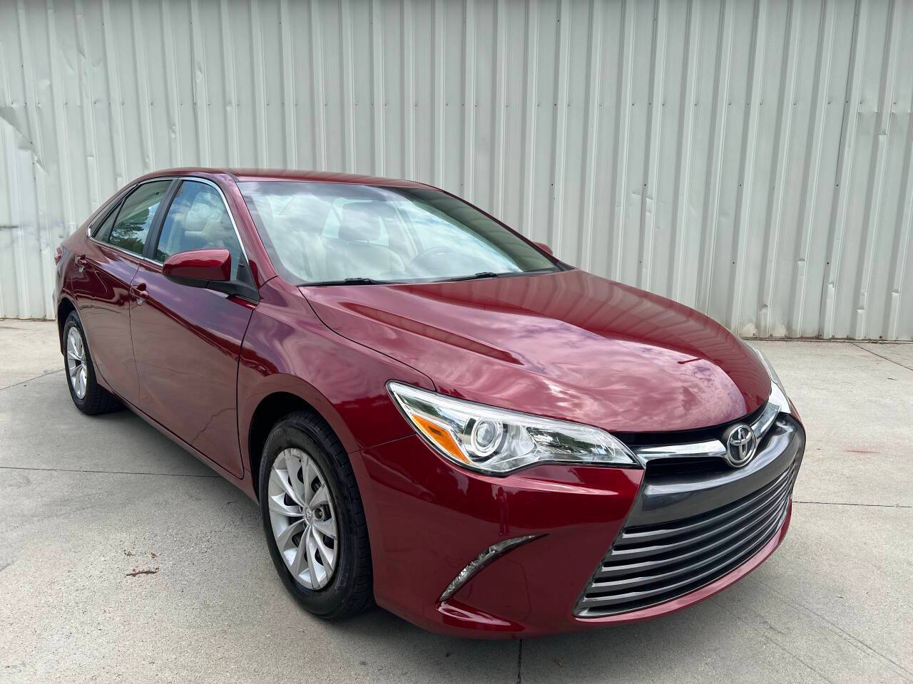 2015 Toyota Camry LE — Sedan — 118,686 mi — Burlington, NC