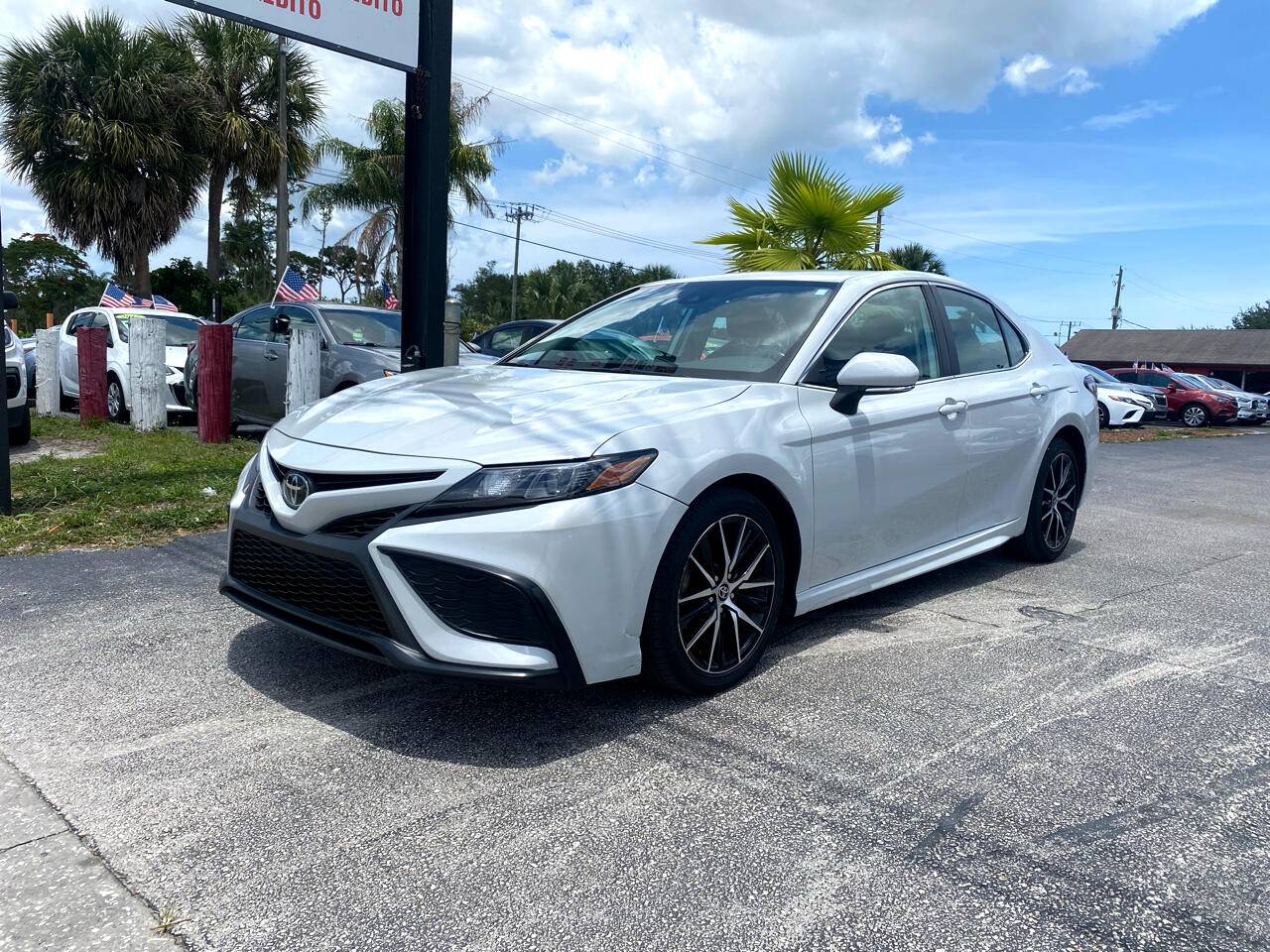 2022 Toyota Camry SE — Sedan — 35,515 mi — West Palm Beach, FL