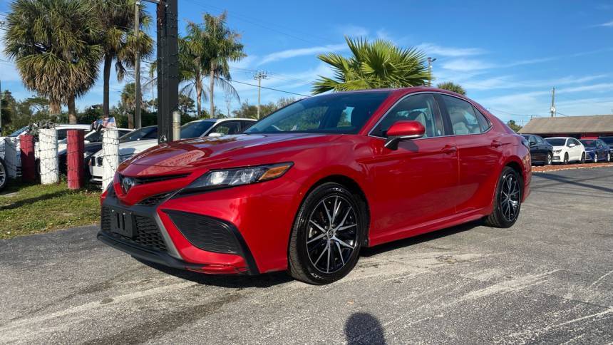 2022 Toyota Camry SE — Sedan — 132,169 mi — West Palm Beach, FL