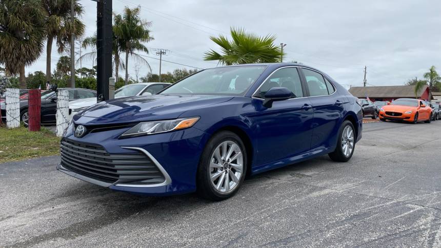 2024 Toyota Camry LE — Sedan — 27,508 mi — West Palm Beach, FL
