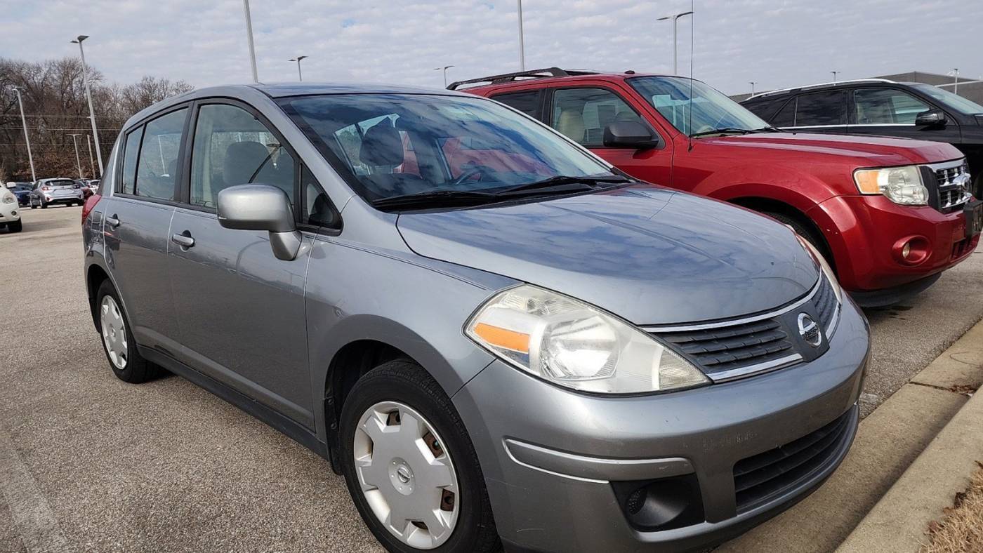 2009 Nissan Versa 1.8 S — Hatchback — 100,163 mi — Memphis, TN