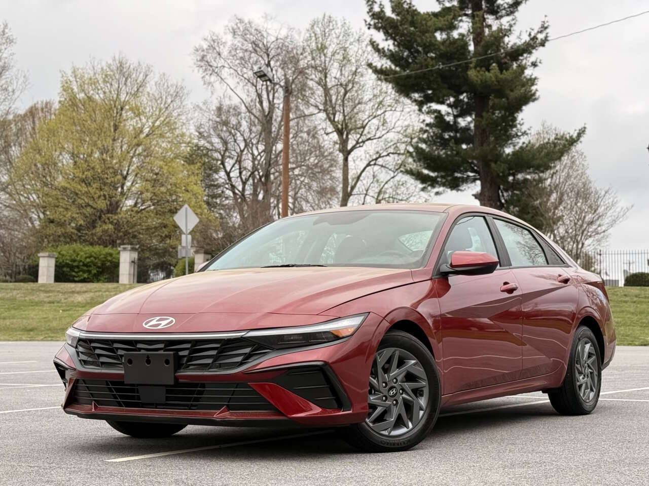 2024 Hyundai Elantra SEL — Sedan — 11,554 mi — Greensboro, NC
