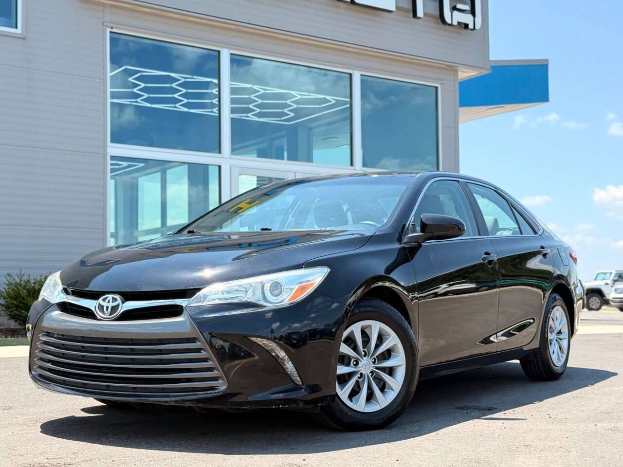 2015 Toyota Camry LE — Sedan — 93,444 mi — Greensboro, NC