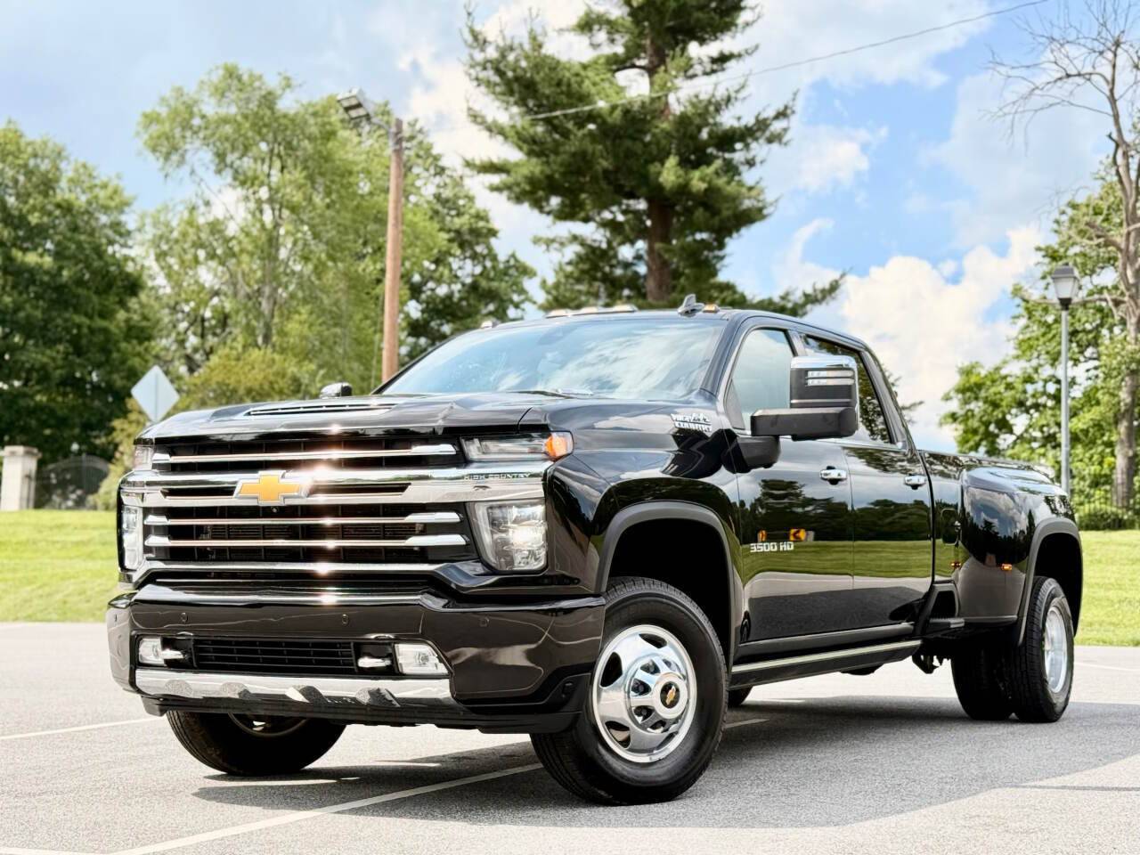 2022 Chevrolet Silverado 3500HD High Country — Pickup Truck — 87,206 mi — Greensboro, NC