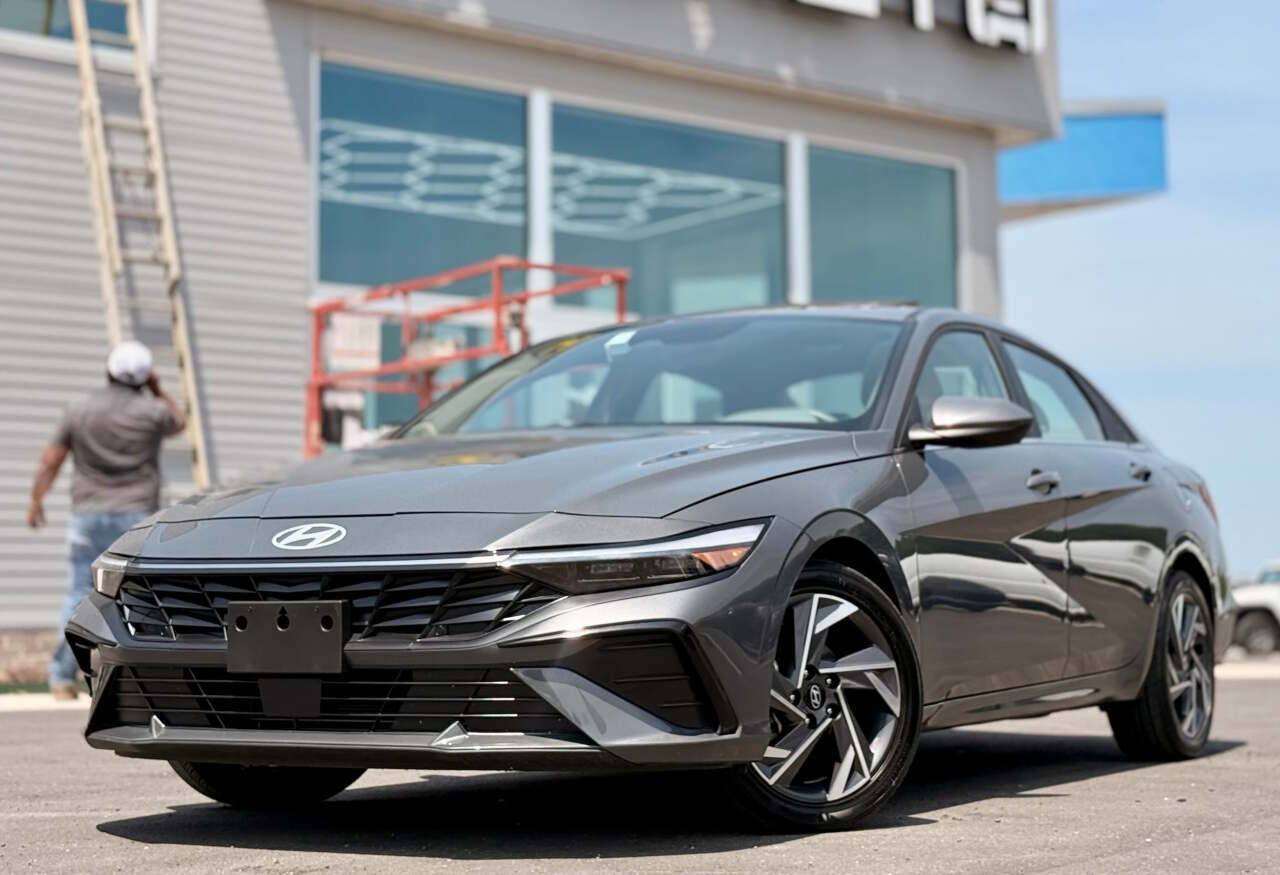 2025 Hyundai Elantra SEL Convenience — Sedan — 13,962 mi — Greensboro, NC