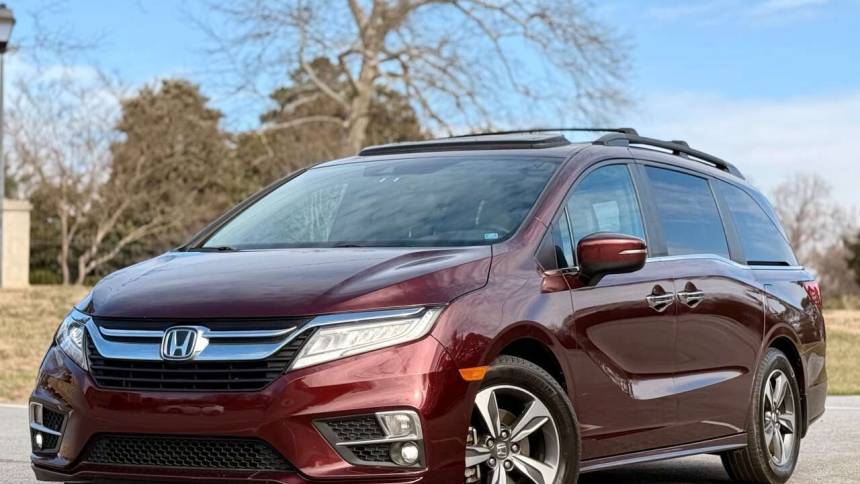 2018 Honda Odyssey Touring — Minivan — 117,735 mi — Greensboro, NC