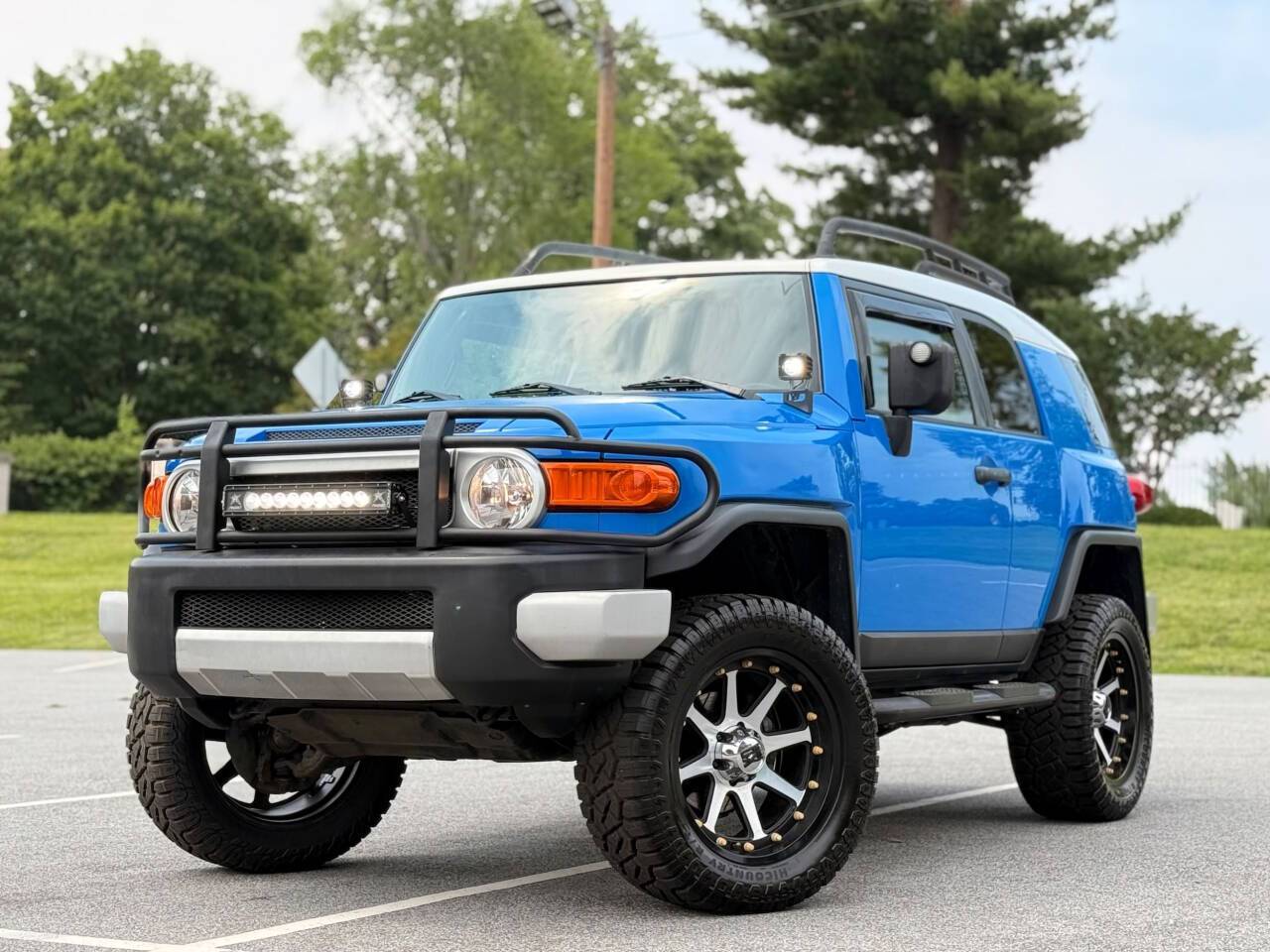 2007 Toyota FJ Cruiser Base — SUV — 220,809 mi — Greensboro, NC