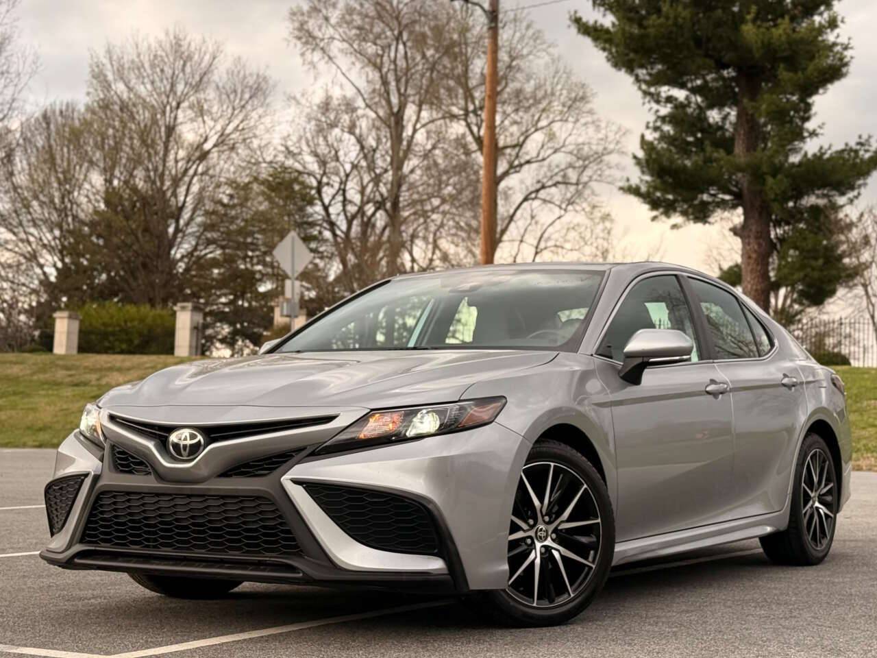 2022 Toyota Camry SE — Sedan — 88,123 mi — Greensboro, NC