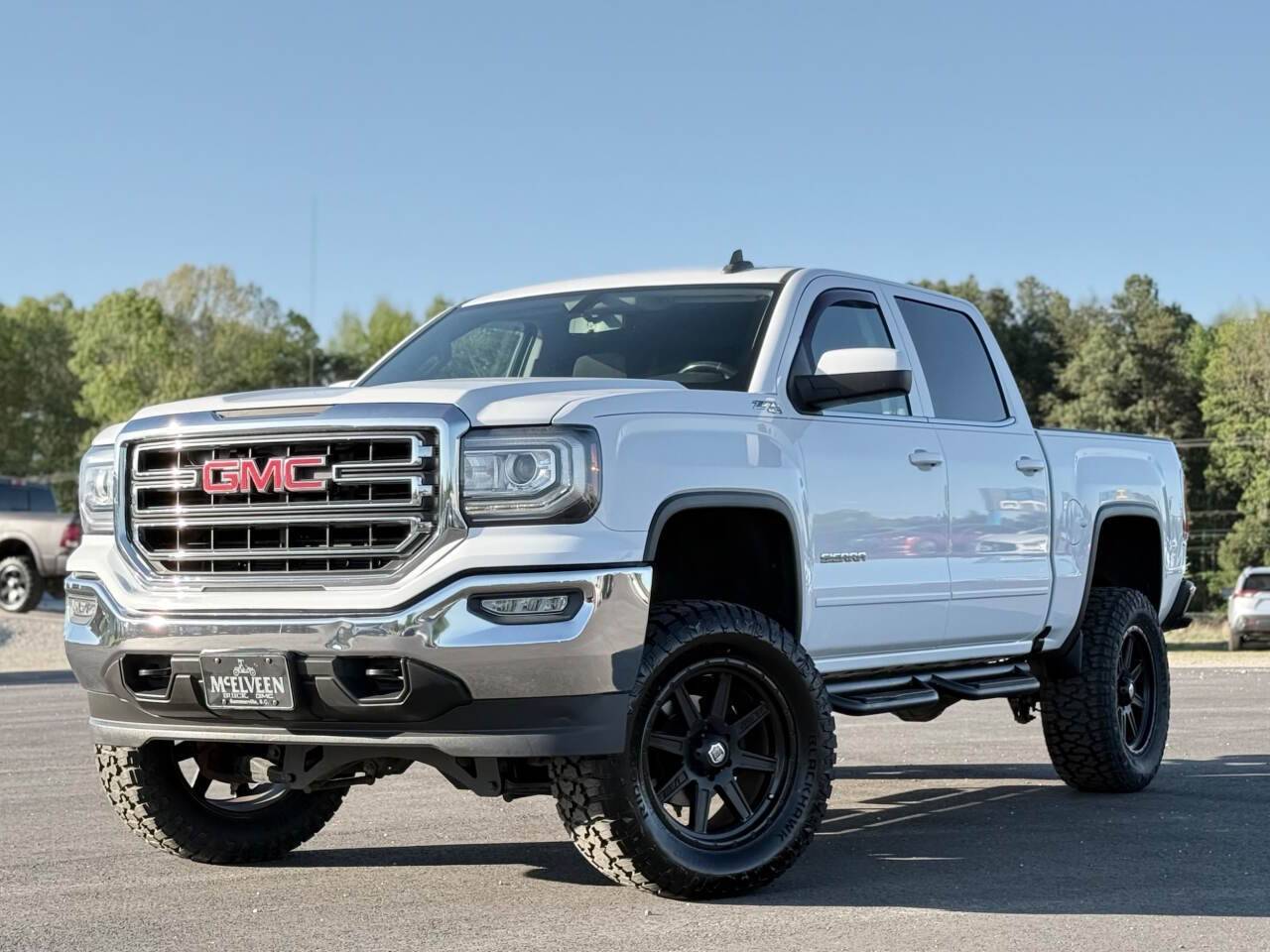 2017 GMC Sierra 1500 SLE — Pickup Truck — 109,065 mi — Greensboro, NC