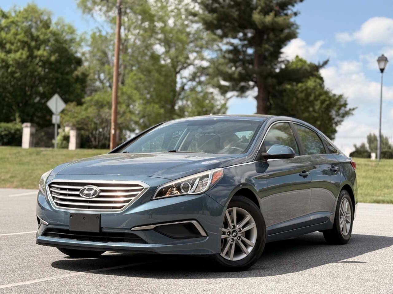 2016 Hyundai Sonata SE — Sedan — 90,254 mi — Greensboro, NC