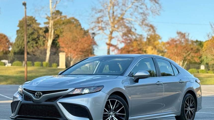 2021 Toyota Camry SE — Sedan — 80,526 mi — Greensboro, NC