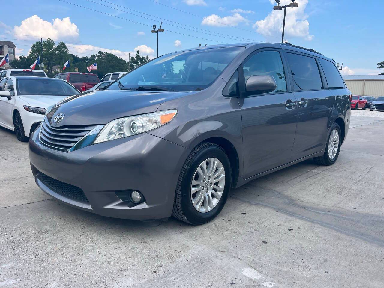 2017 Toyota Sienna Limited — Minivan — 148,927 mi — Humble, TX