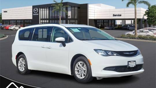 2021 Chrysler Voyager LXI — Minivan — 45,069 mi — Fontana, CA