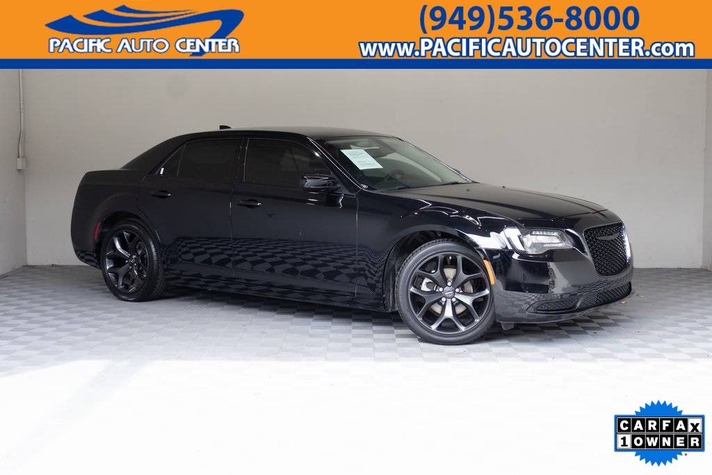 2023 Chrysler 300 Touring — Sedan — 26,901 mi — Costa Mesa, CA