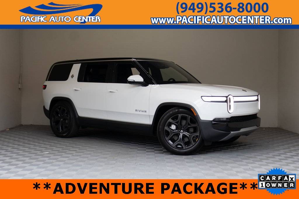 2025 Rivian R1S