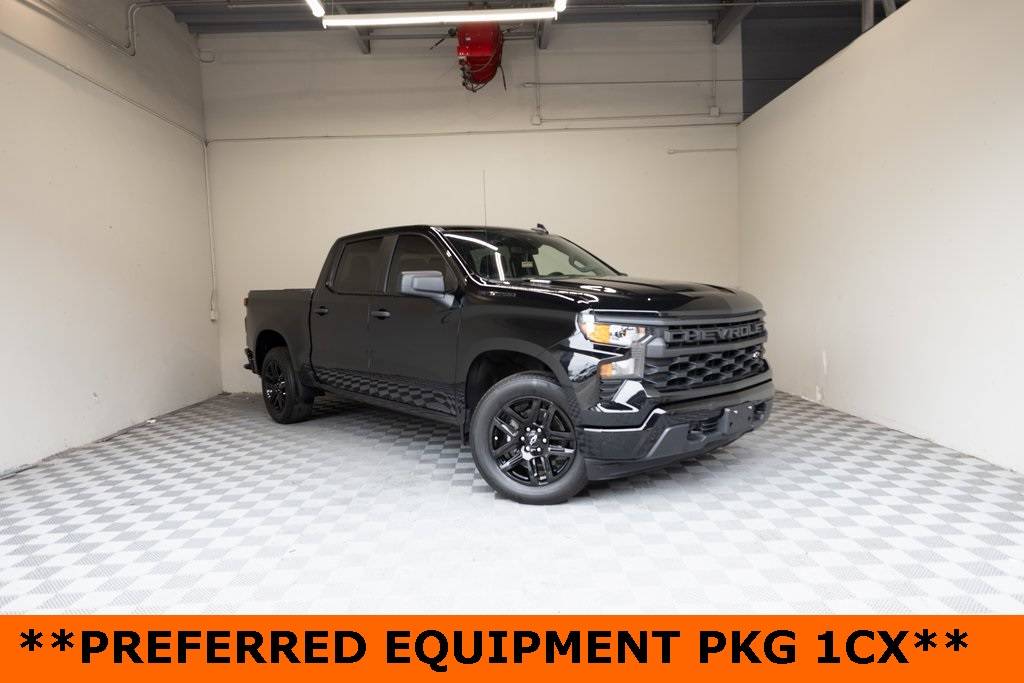 2024 Chevrolet Silverado 1500 Custom — Pickup Truck — 33,451 mi — Costa Mesa, CA
