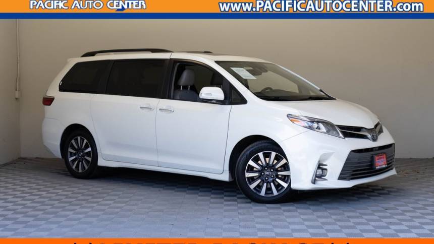 2018 Toyota Sienna Limited — Minivan — 71,929 mi — Costa Mesa, CA