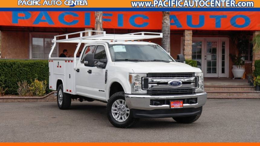 2019 Ford Super Duty F-350 Chassis Cab XLT — Chassis Cab Truck — 146,209 mi — Costa Mesa, CA