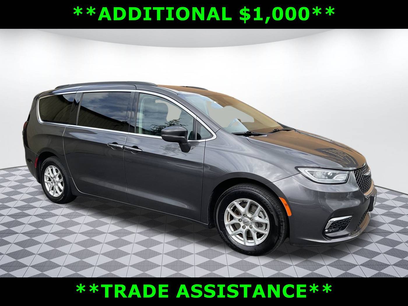 2022 Chrysler Pacifica Touring L — Minivan — 70,822 mi — Mount Vernon, WA