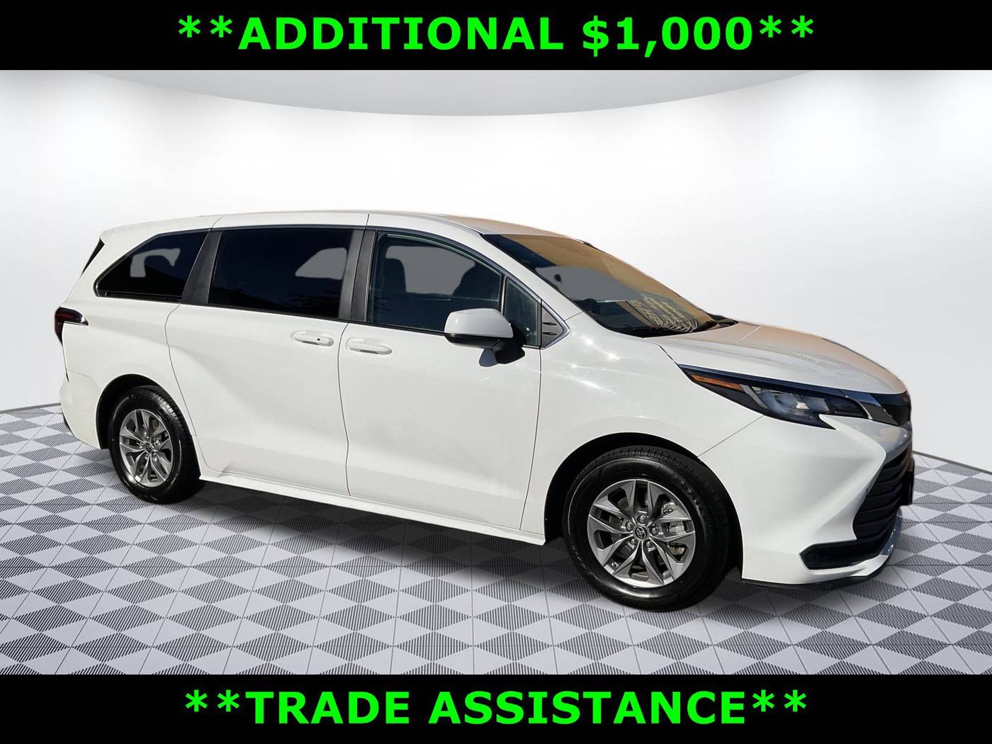 2023 Toyota Sienna LE — Minivan — 62,952 mi — Mount Vernon, WA