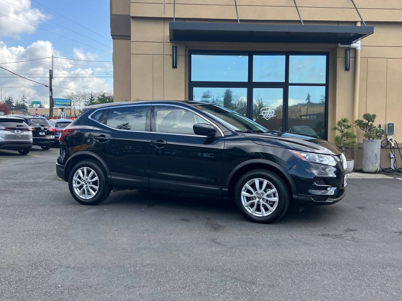 2022 Nissan Rogue Sport S — SUV — 63,127 mi — Lakewood, WA