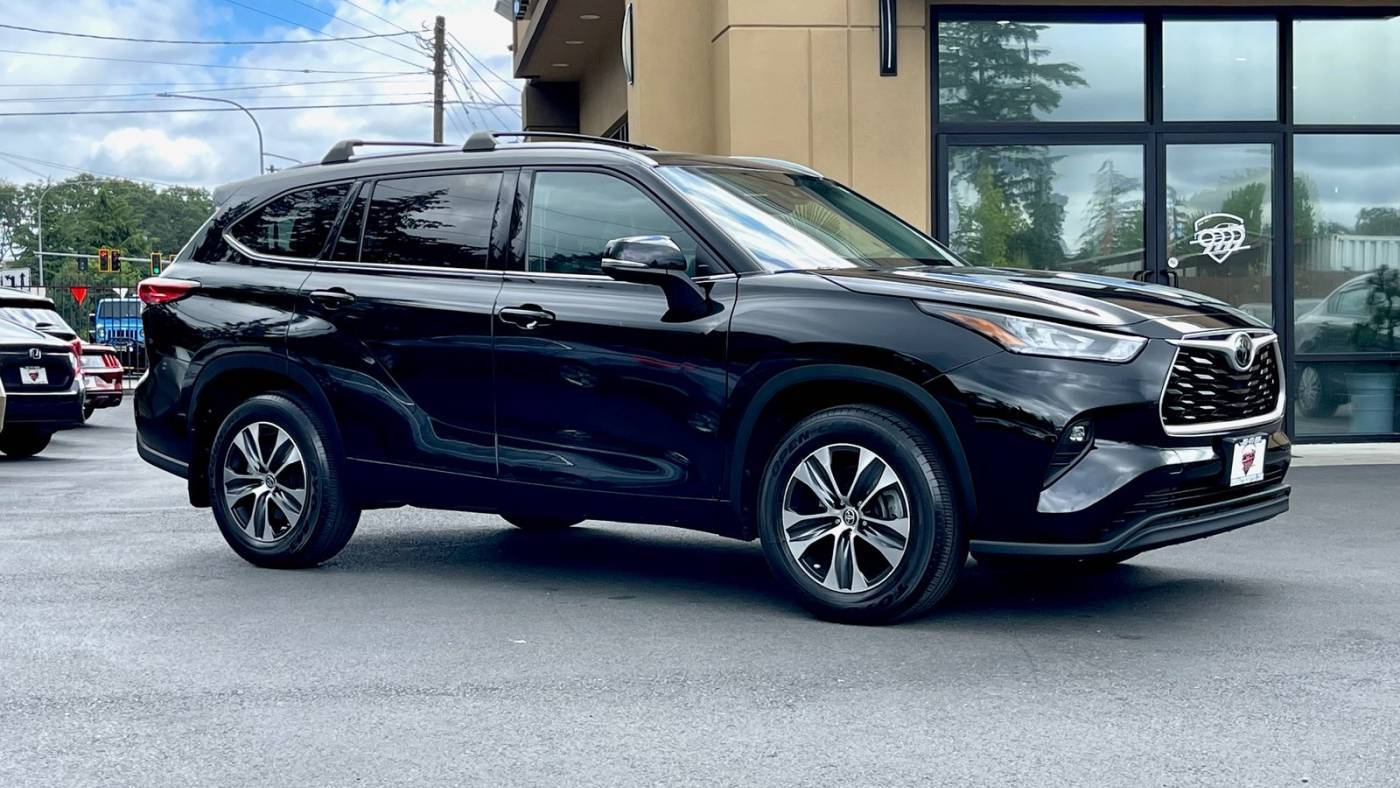 2020 Toyota Highlander XLE — SUV — 43,397 mi — Lakewood, WA