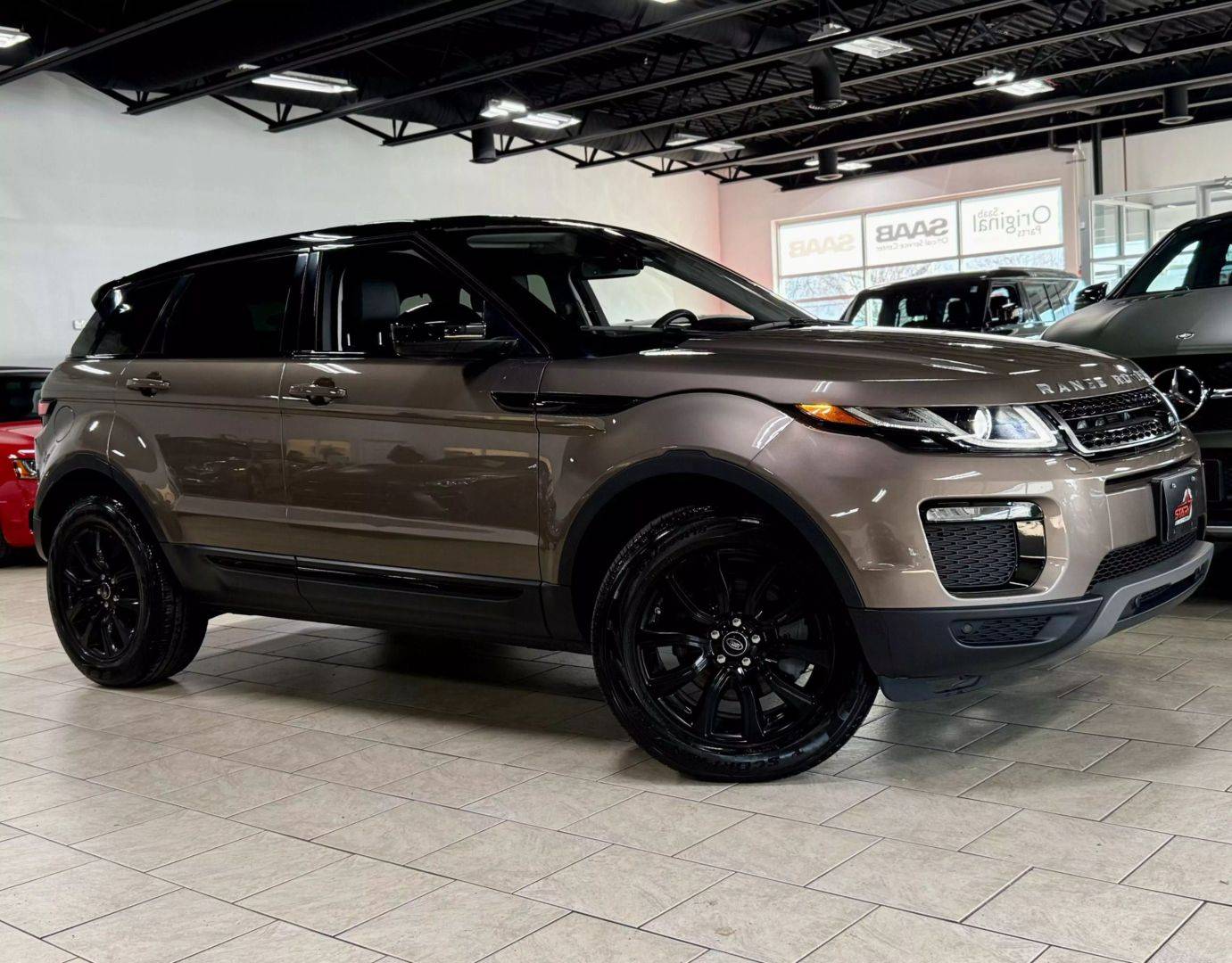 2019 Land Rover Range Rover Evoque SE — SUV — 42,694 mi — Downers Grove, IL