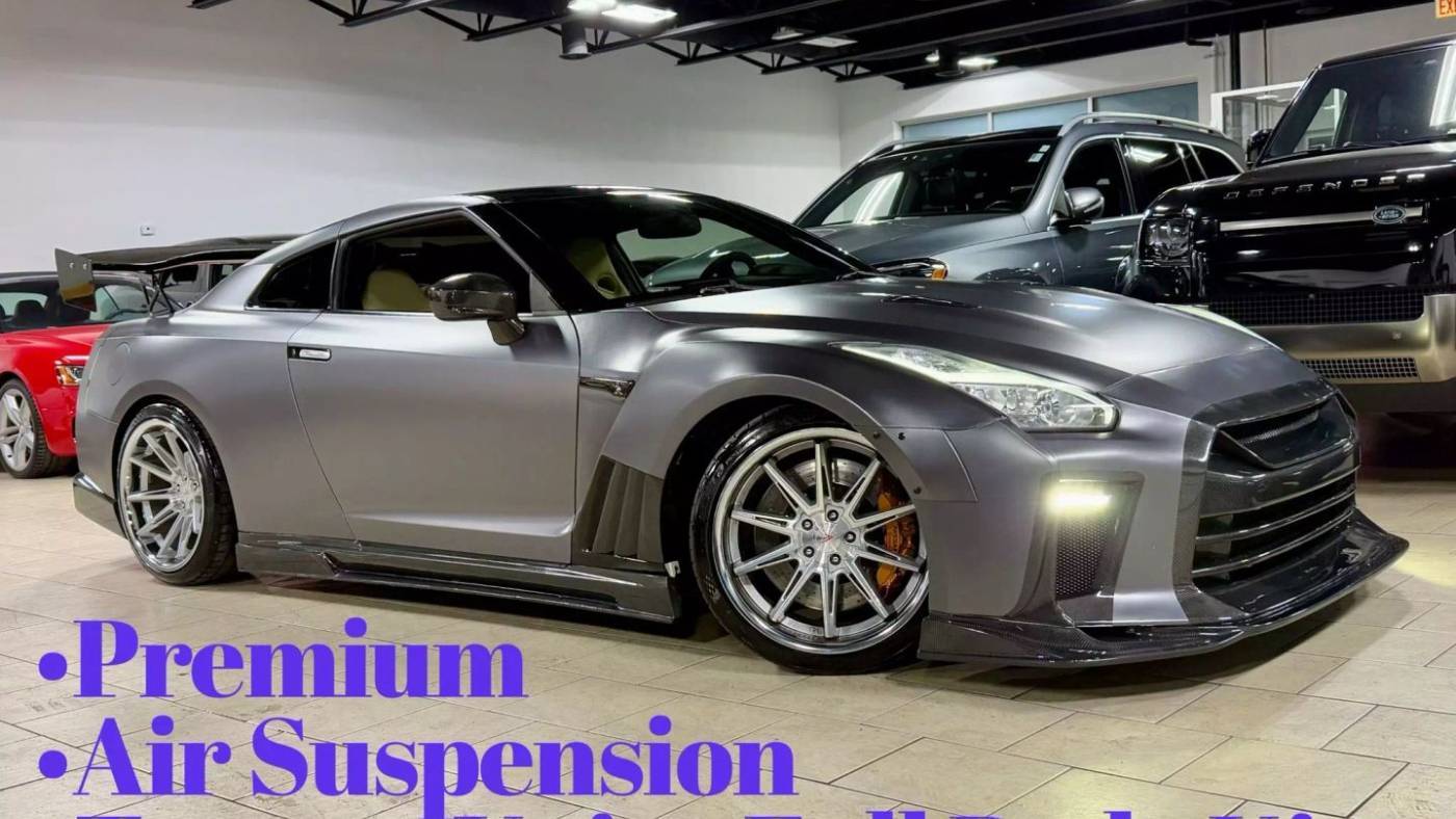 2015 Nissan GT-R Premium — Coupe — 69,362 mi — Downers Grove, IL