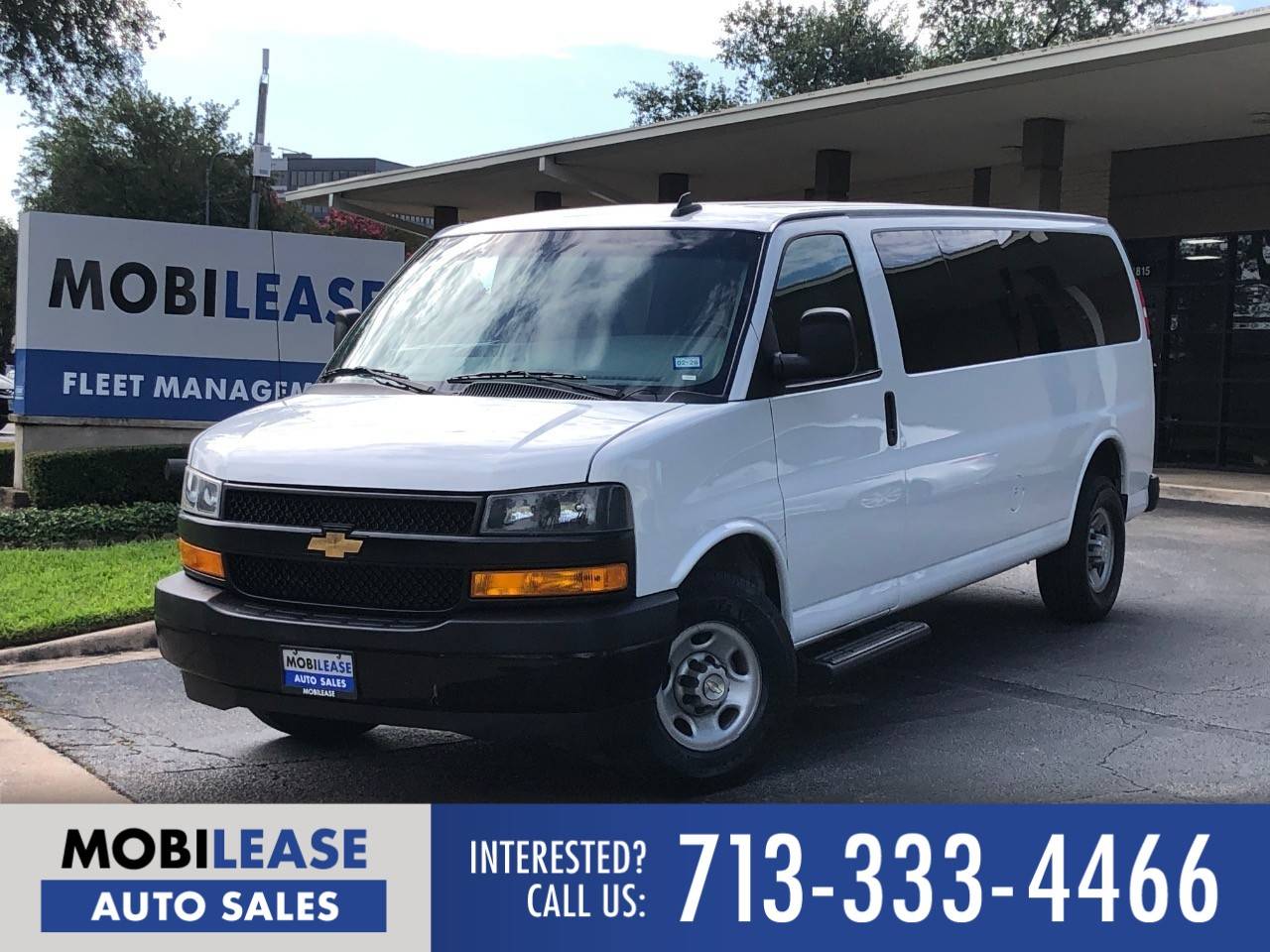2022 Chevrolet Express Passenger LS — Passenger Van — 25,740 mi — Houston, TX