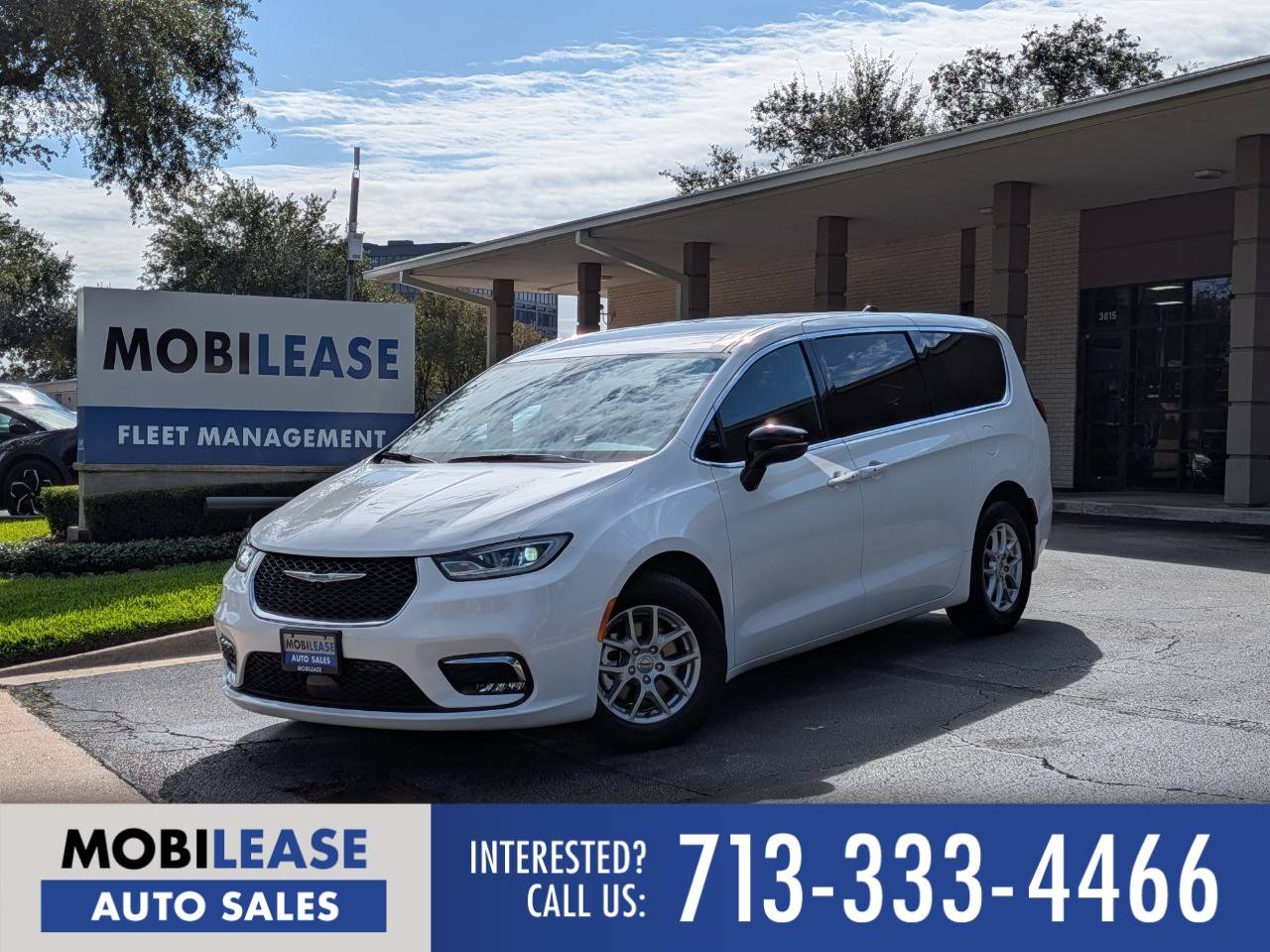 2025 Chrysler Pacifica Select — Minivan — 6,623 mi — Houston, TX