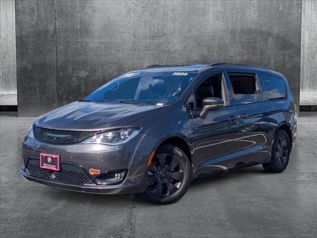 2020 Chrysler Pacifica Hybrid Limited — Minivan — 67,317 mi — Mountain View, CA