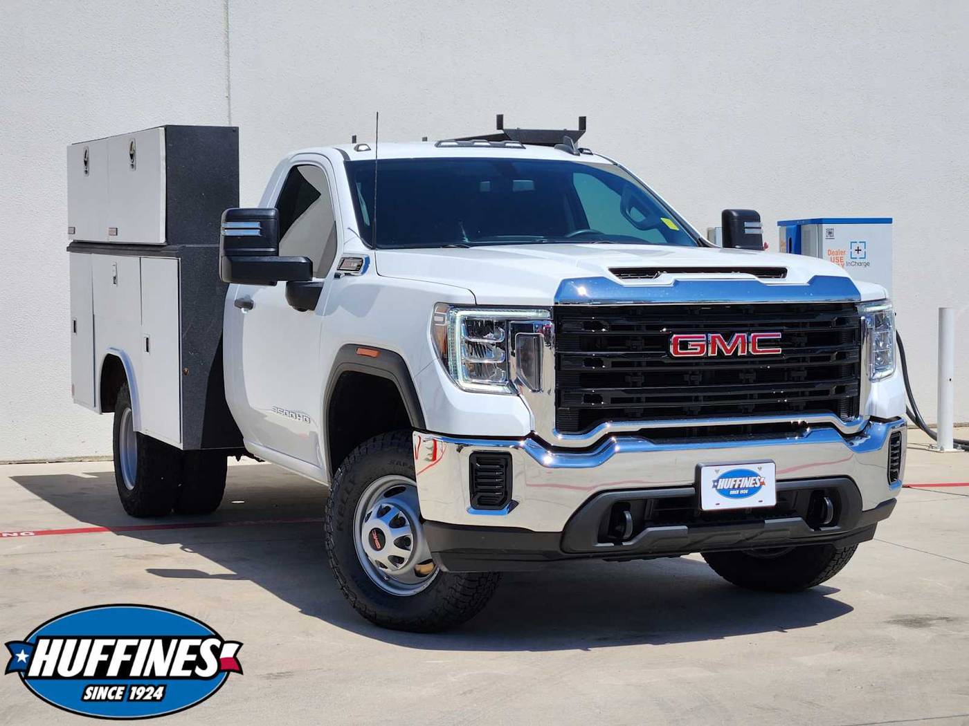 2022 GMC Sierra 3500HD Chassis Cab Pro — Chassis Cab Truck — 99,912 mi — Lewisville, TX