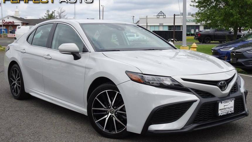 2022 Toyota Camry SE — Sedan — 44,819 mi — Manassas, VA