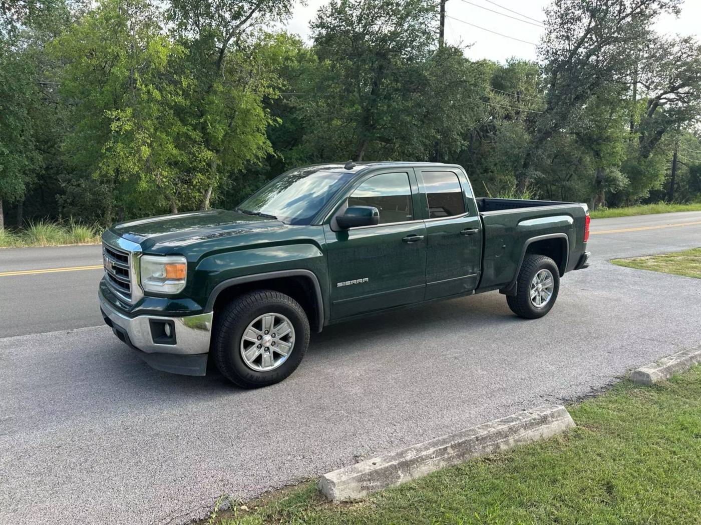 2014 GMC Sierra 1500 SLE — Pickup Truck — 149,084 mi — San Antonio, TX