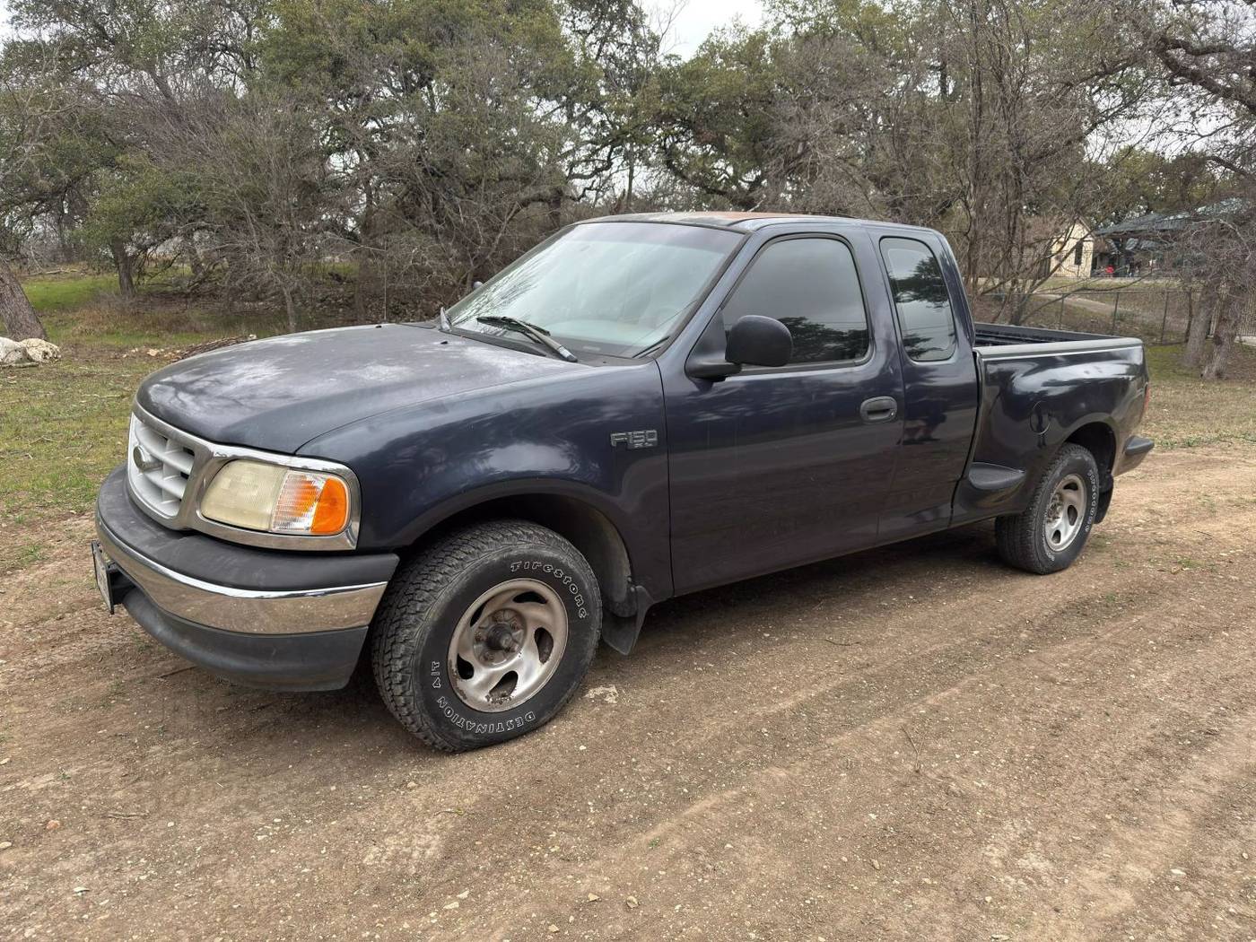 1999 Ford F-150 XL — Pickup Truck — 206,115 mi — San Antonio, TX