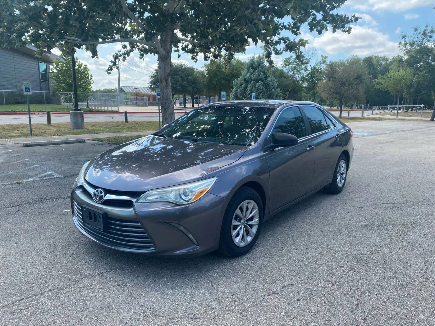 2015 Toyota Camry LE — Sedan — 157,927 mi — San Antonio, TX