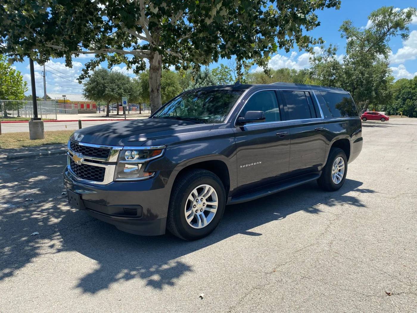 2017 Chevrolet Suburban LT — SUV — 157,911 mi — San Antonio, TX