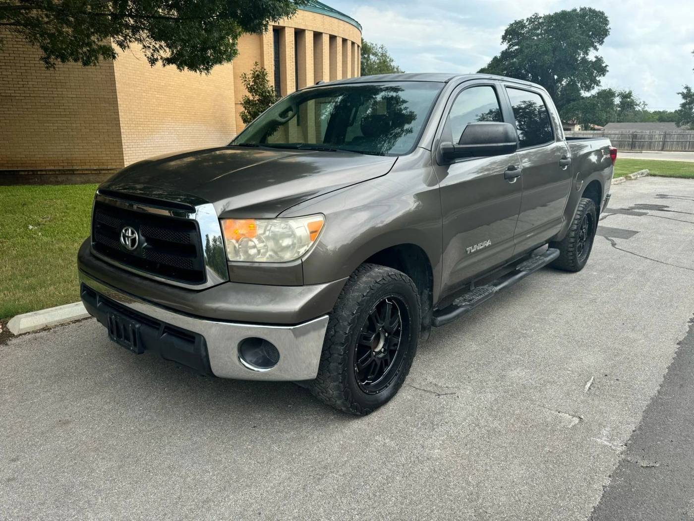 2013 Toyota Tundra Base — Pickup Truck — 145,915 mi — San Antonio, TX