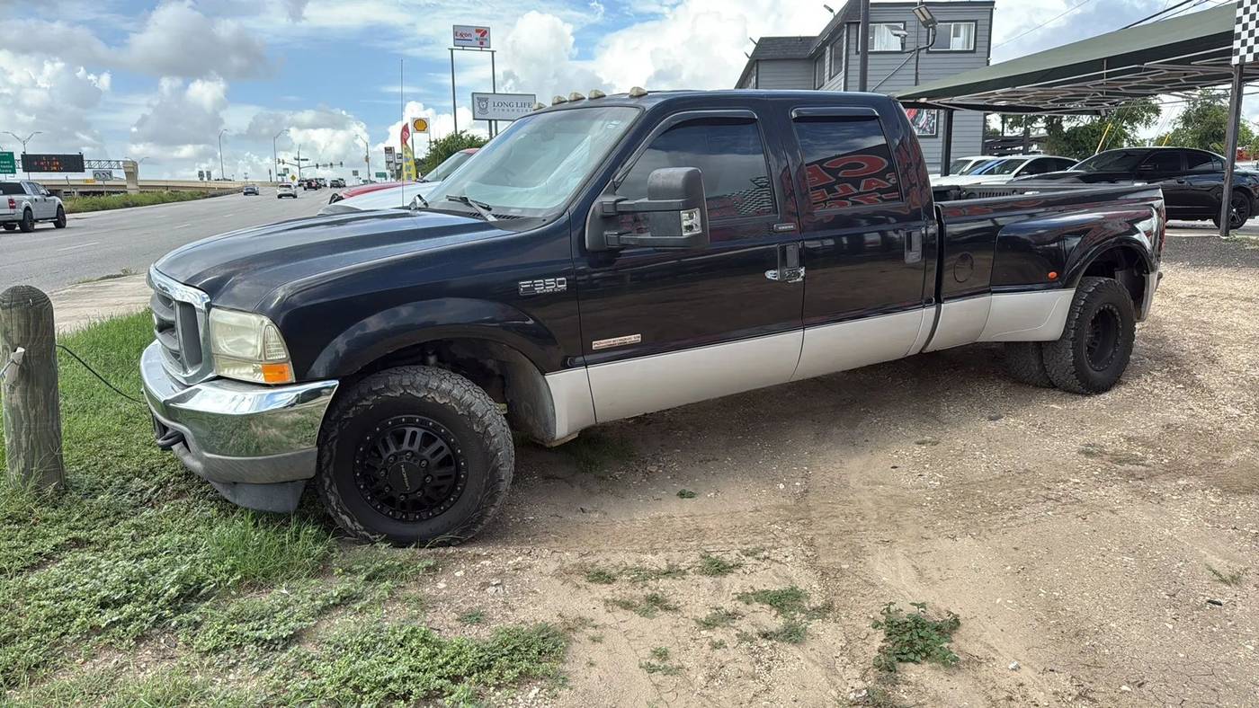 2004 Ford Super Duty F-350 King Ranch — Pickup Truck — 162,936 mi — San Antonio, TX