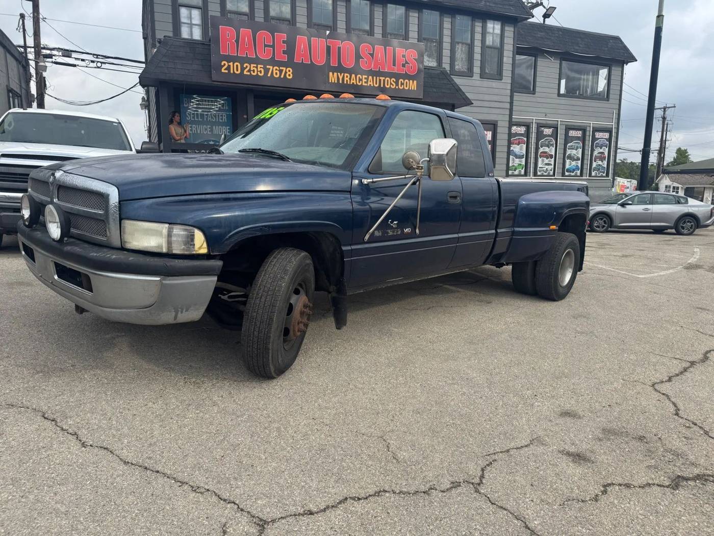 2000 Dodge Ram 3500 Base — Pickup Truck — 333,677 mi — San Antonio, TX
