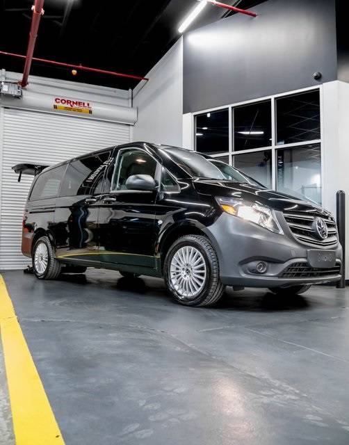 2023 Mercedes-Benz Metris Passenger