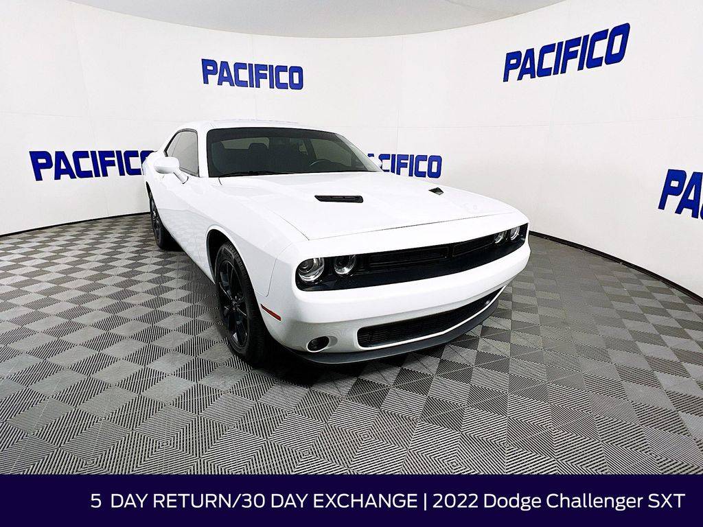 2022 Dodge Challenger SXT — Coupe — 5,113 mi — Philadelphia, PA