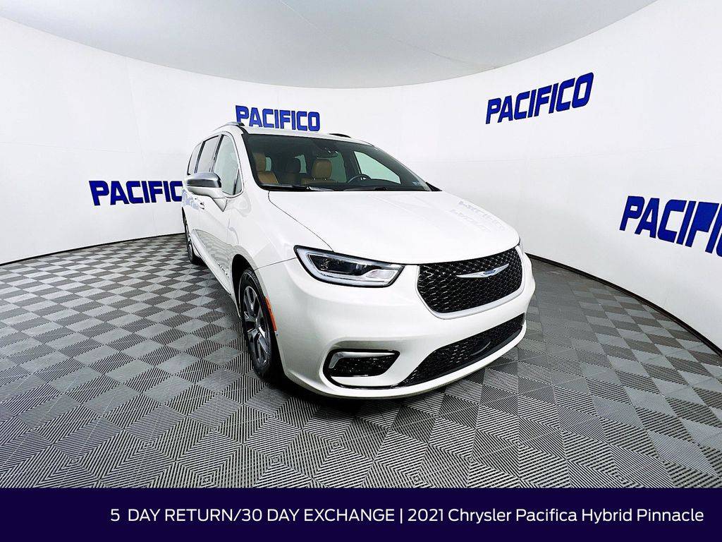 2021 Chrysler Pacifica Hybrid Pinnacle — Minivan — 44,820 mi — Philadelphia, PA