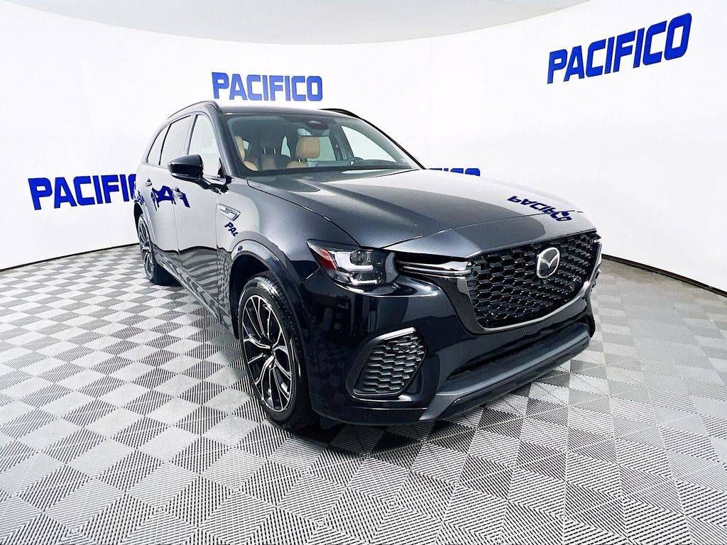 2025 Mazda CX-70 S Premium Plus — SUV — 5,612 mi — Philadelphia, PA