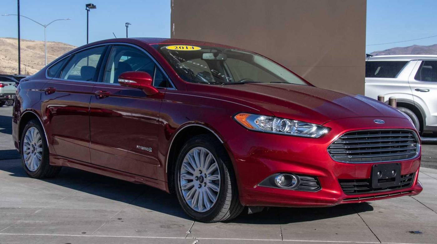 2014 Ford Fusion Hybrid SE — Sedan — 87,332 mi — Carson City, NV